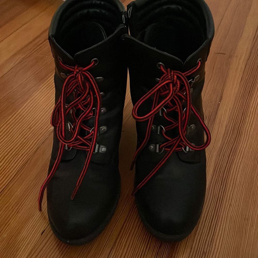 Esprit Women’s Halona Black Heel Boots